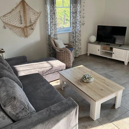 Ferienhaus-Hemmerdeich Oldenswort Bagian luar foto